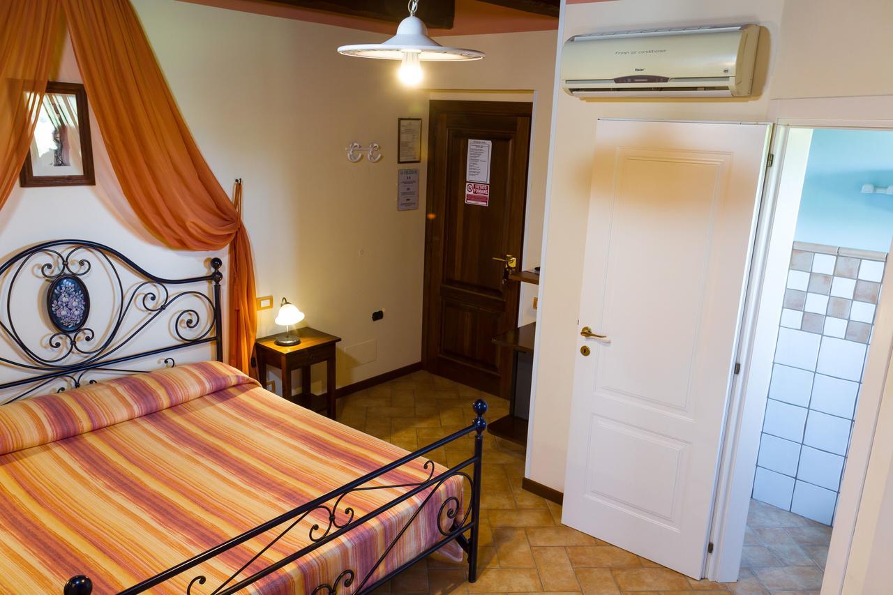 Agriturismo Vecchio Gelso Ortezzano Экстерьер фото